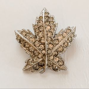 Vintage Leaf brooch